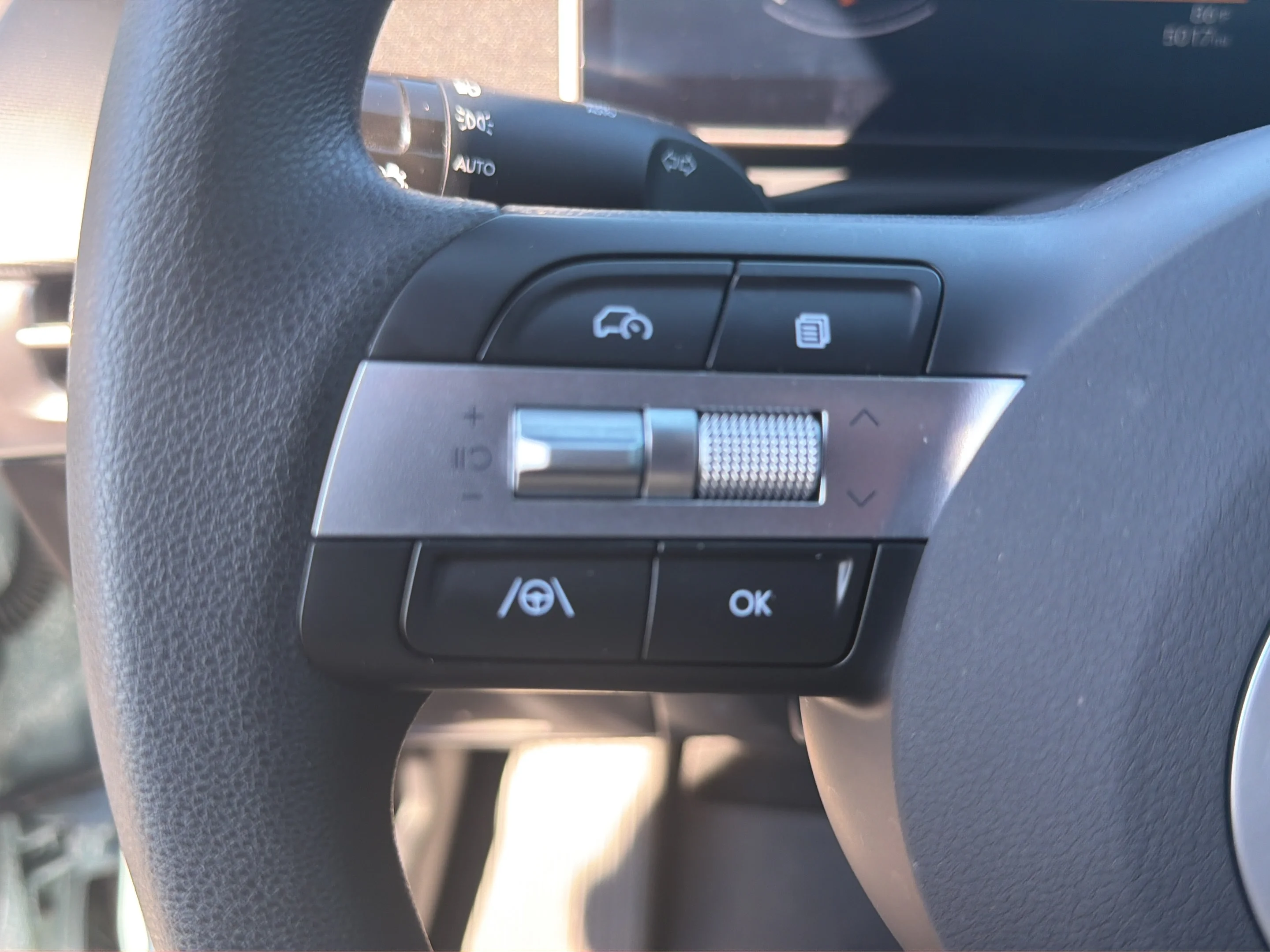 Used 2026 Blue Stone Hyundai SEL image 25