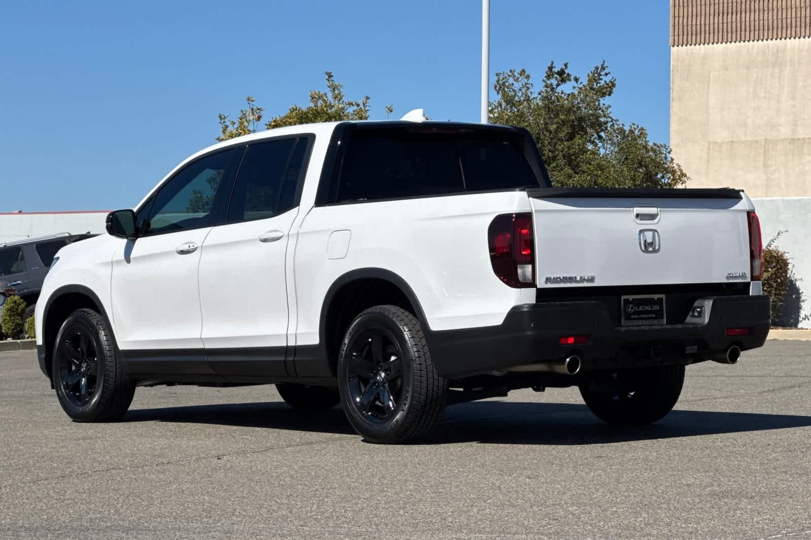 Used 2023 Platinum White Pearl Honda Black Edition image 7