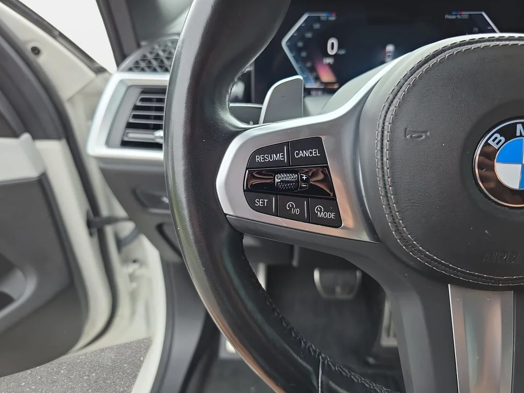 Used 2024 Alpine White BMW xDrive40i image 18