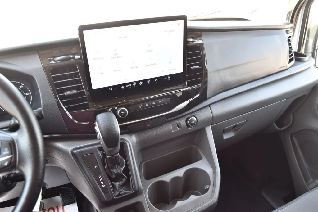 Used 2023 Oxford White Ford XLT image 6