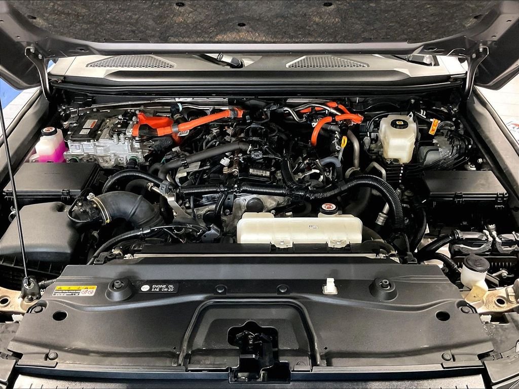 Used 2025  Toyota 1958 image 30