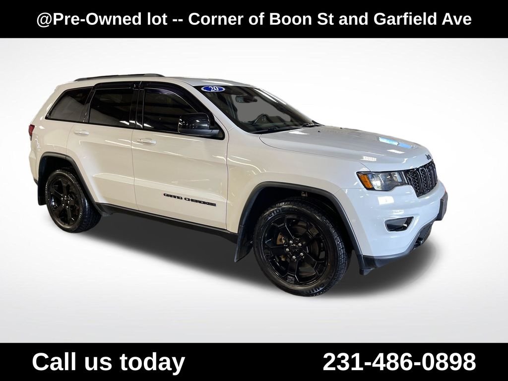 Used 2020 White Jeep Laredo image 7