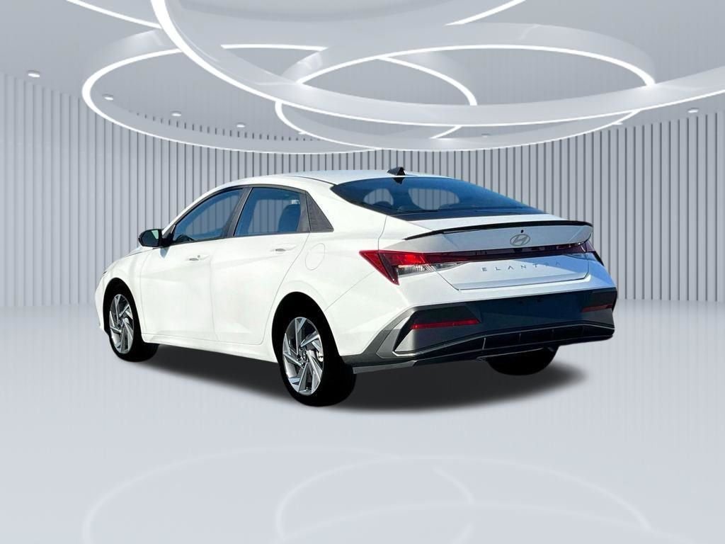New 2025 White Hyundai SEL Sport image 24