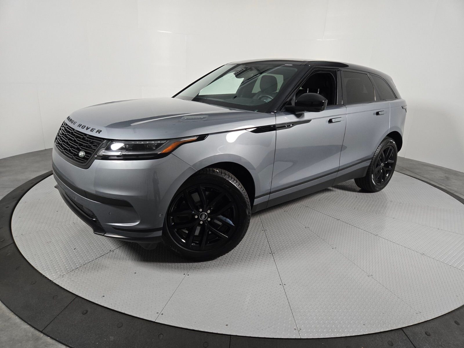 2026 Land Rover Range Rover Velar