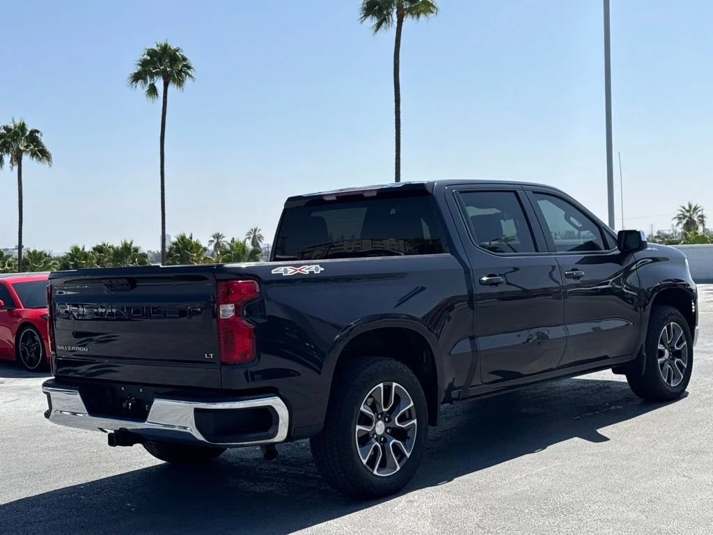 Used 2024 Dark Ash Metallic Chevrolet LT (2FL) image 5