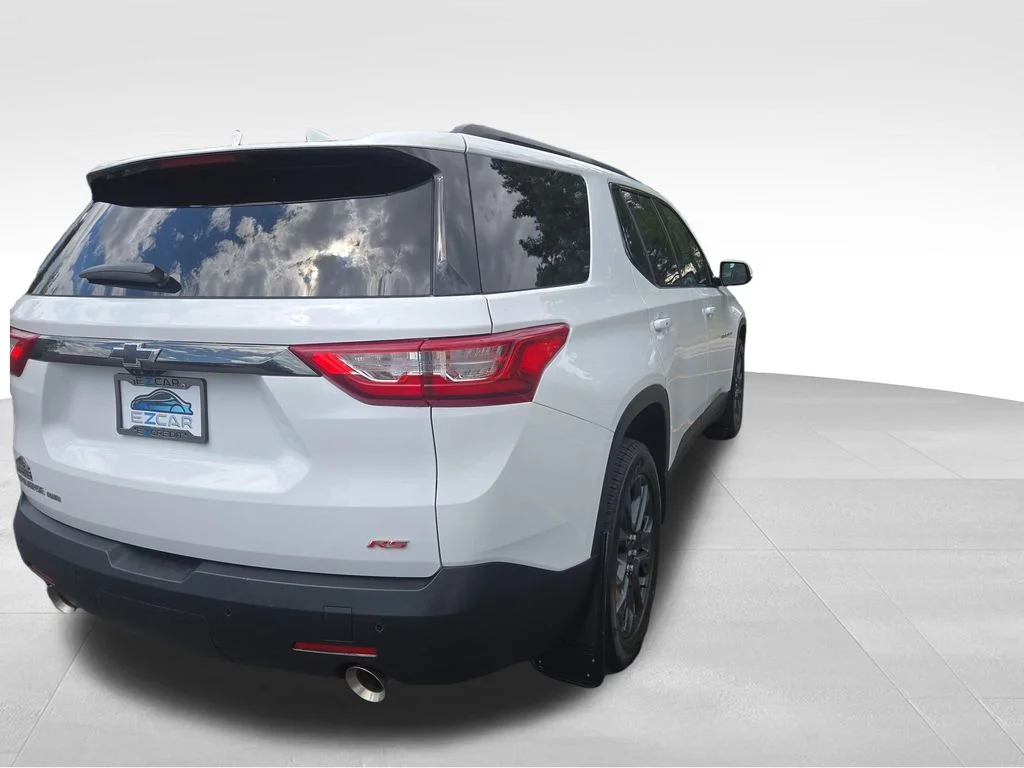 Used 2019 White Chevrolet RS image 11