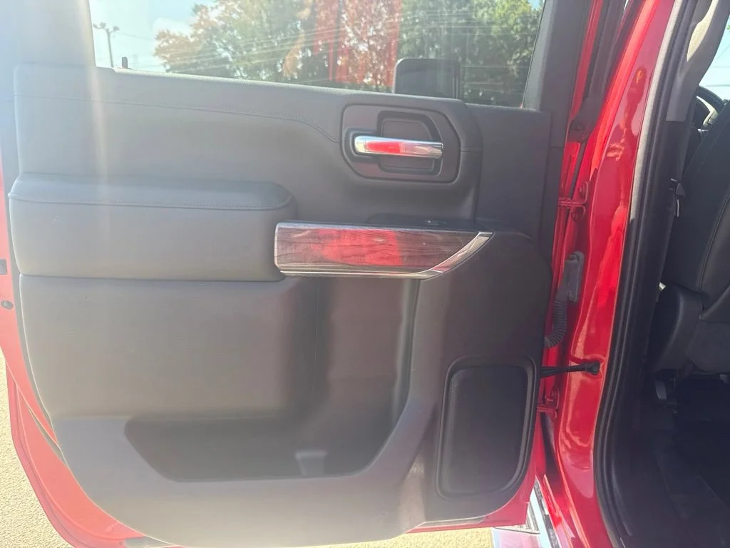 Used 2022 RED HOT Chevrolet LTZ image 31