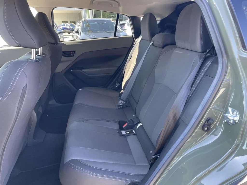 Used 2026 Alpine Green Subaru Base image 3