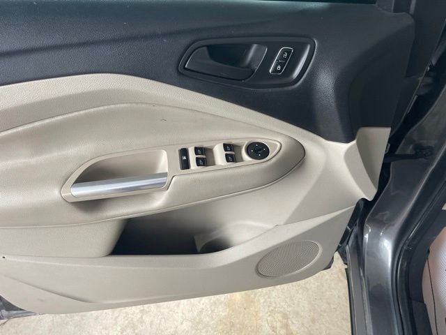 Used 2014 Gray Ford SE image 17
