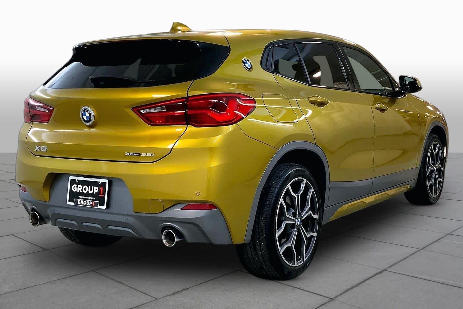 Used 2020 Galvanic Gold Metallic BMW xDrive28i image 12