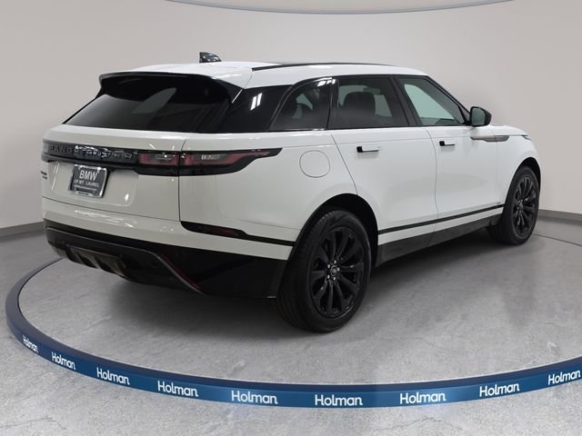 Used 2018 Fuji White Land Rover SE R-Dynamic image 6