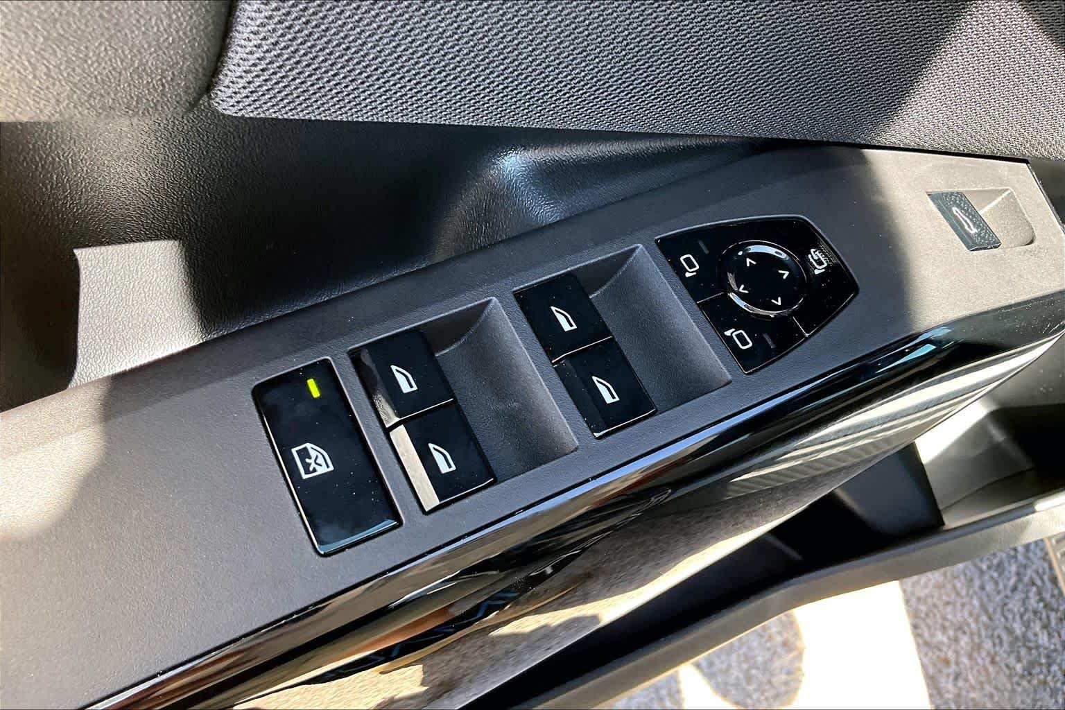 New 2026 Skyscraper Grey Metallic BMW 30 xDrive image 18