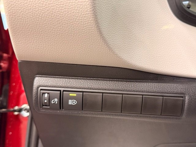 Used 2024  Toyota LE image 20
