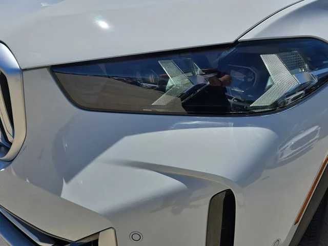 Used 2024 White BMW xDrive40i image 35