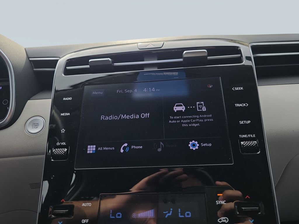 Used 2024 White Pearl Hyundai SEL image 23