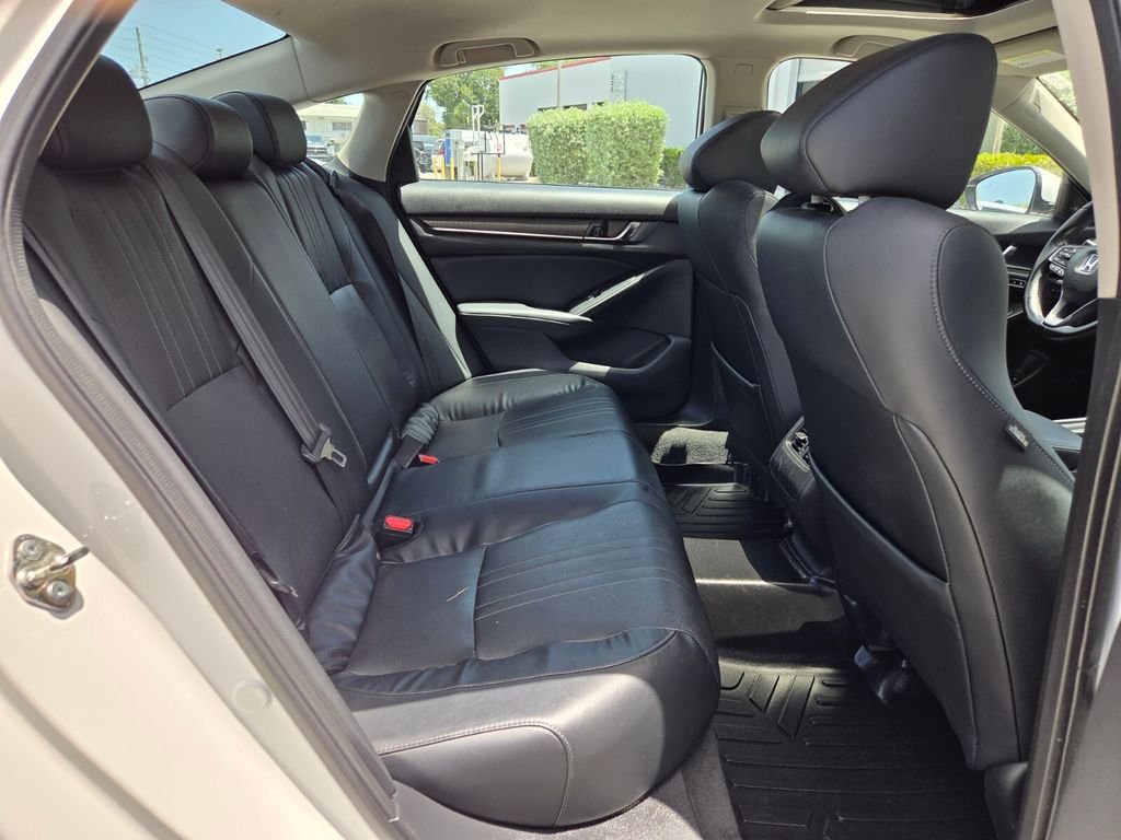 Used 2018 White Honda EX-L image 14