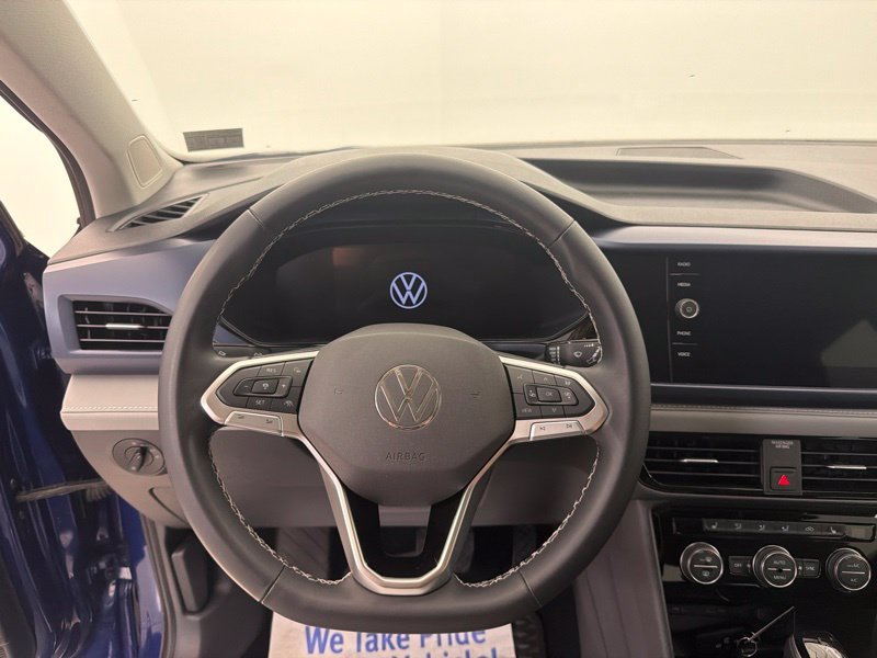 Used 2024 Blue Volkswagen 1.5T SE image 25