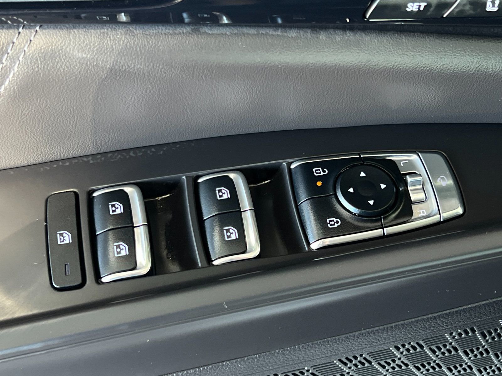 2026 Kia Carnival SX Prestige - Photo 11