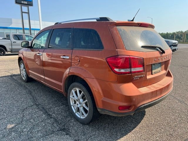 Used 2011 Orange Dodge Crew image 6