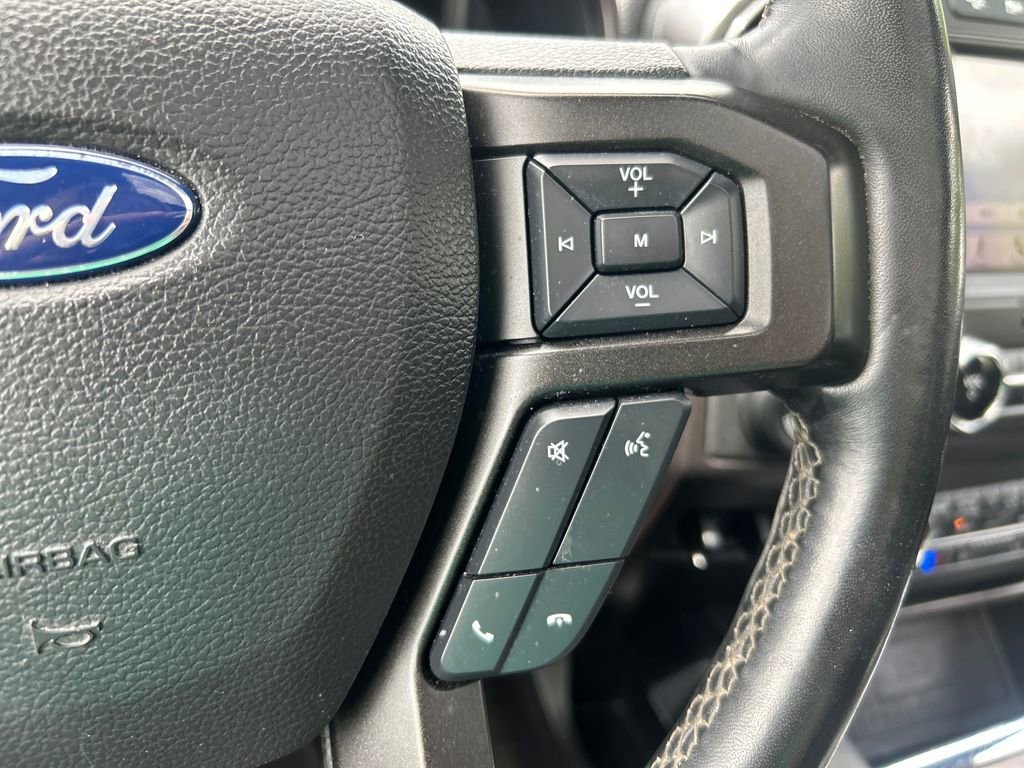 Used 2019  Ford Limited image 26