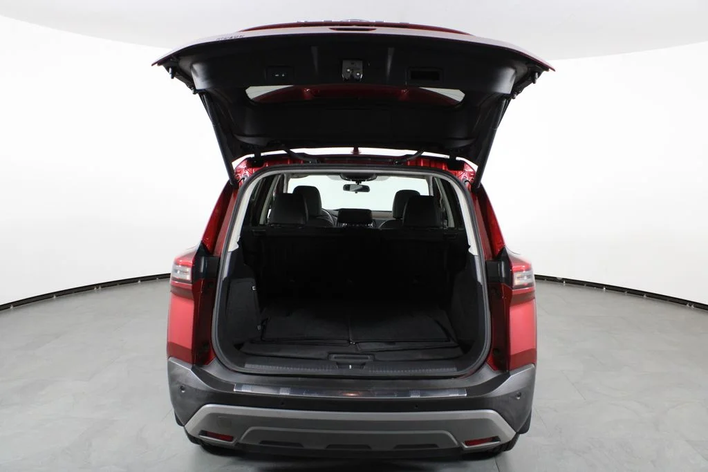 2022 Nissan Rogue SV - Photo 17
