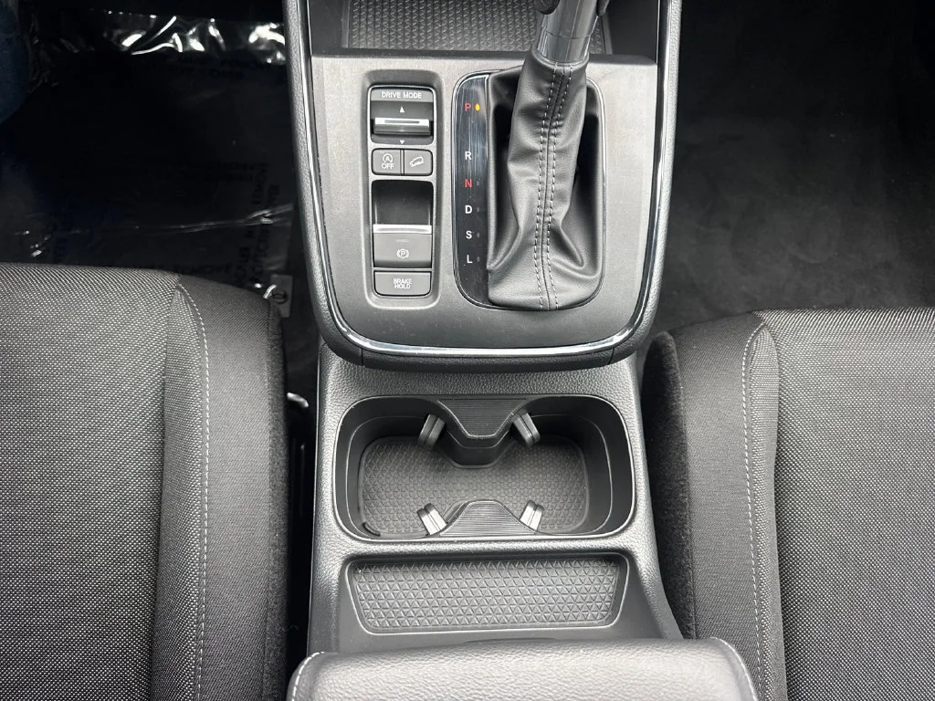2025 Honda CR-V LX - Photo 60