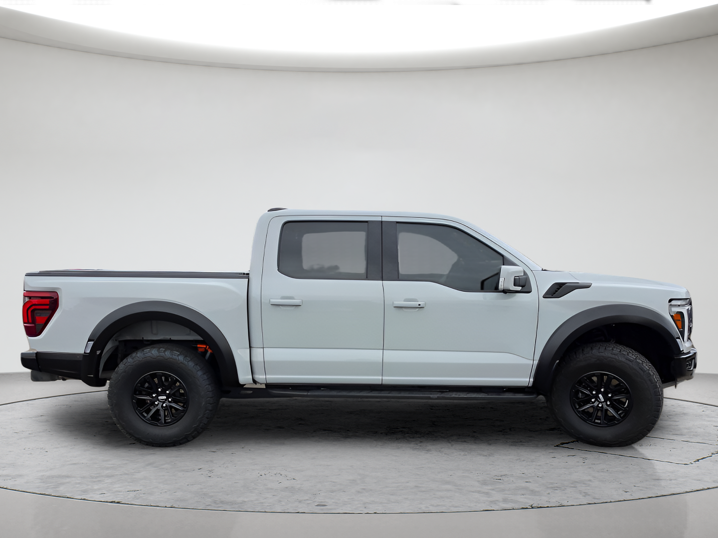 Used 2024 Avalanche Ford Raptor image 4
