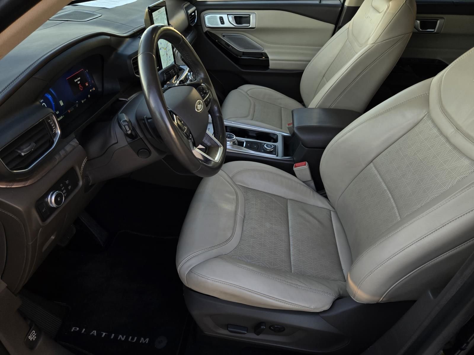 2021 Ford Explorer Platinum - Photo 26