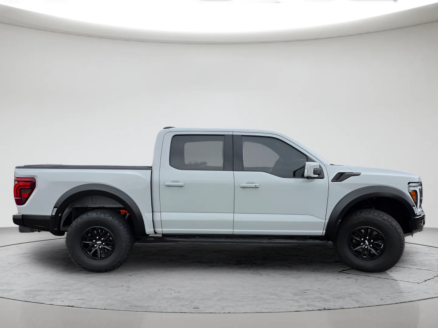 Used 2024 White Ford Raptor image 4