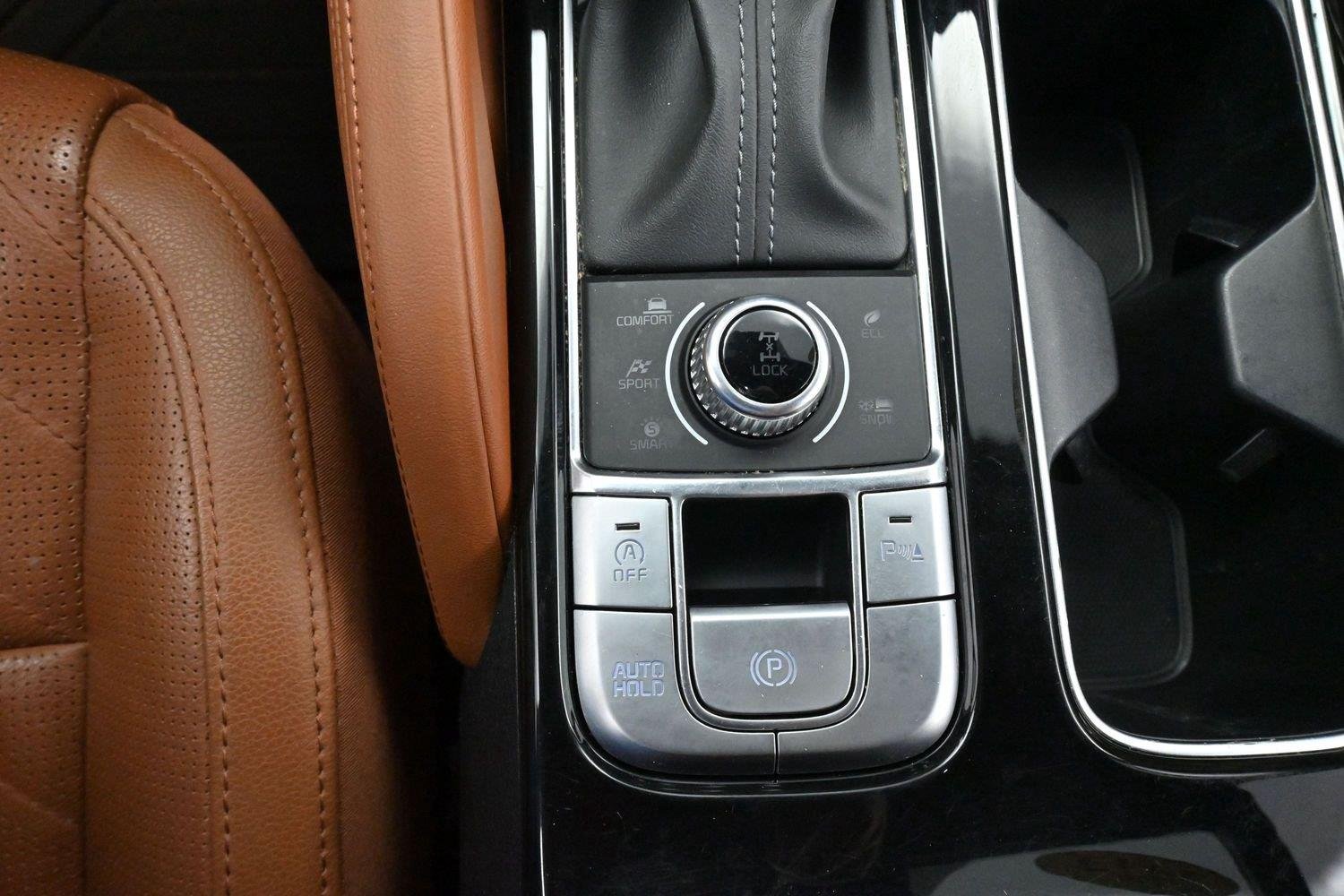Used 2024 Dark Moss Kia EX X-Line image 31