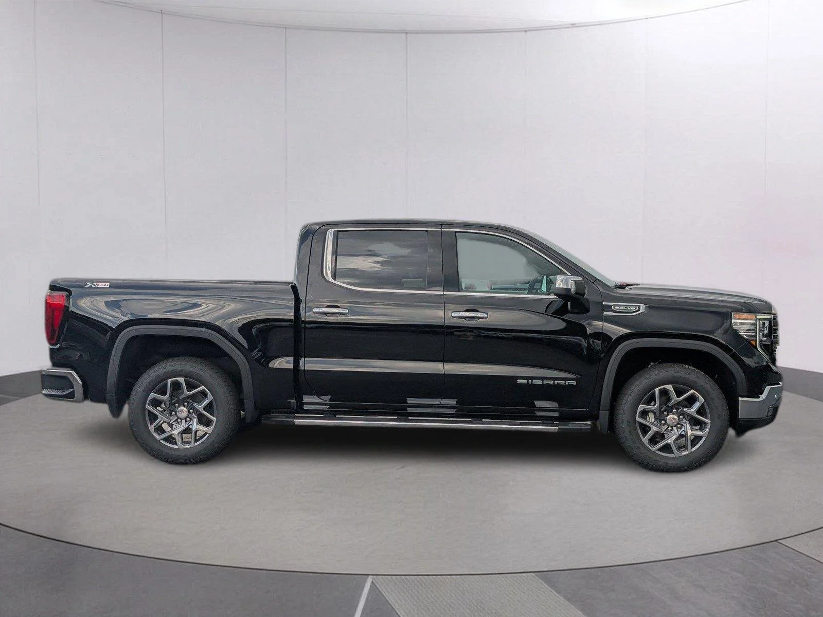 New 2026 Onyx Black GMC SLT image 8