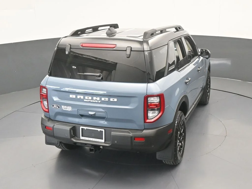 Used 2026 Azure Gray Metallic Ford Badlands image 59