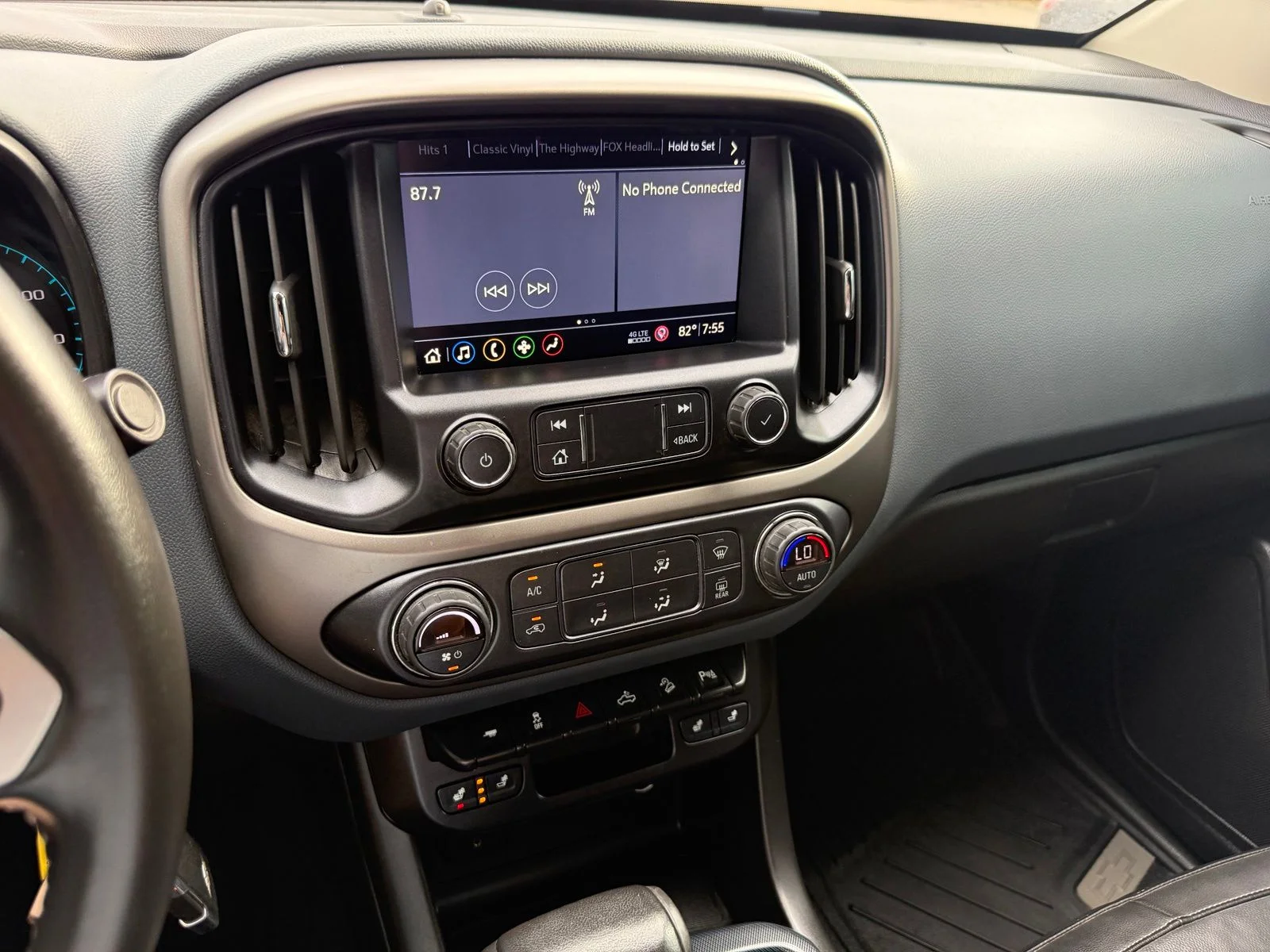 2021 Chevrolet Colorado Z71 - Photo 21