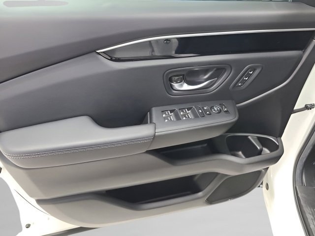 Used 2025 Platinum White Pearl Honda Touring image 27