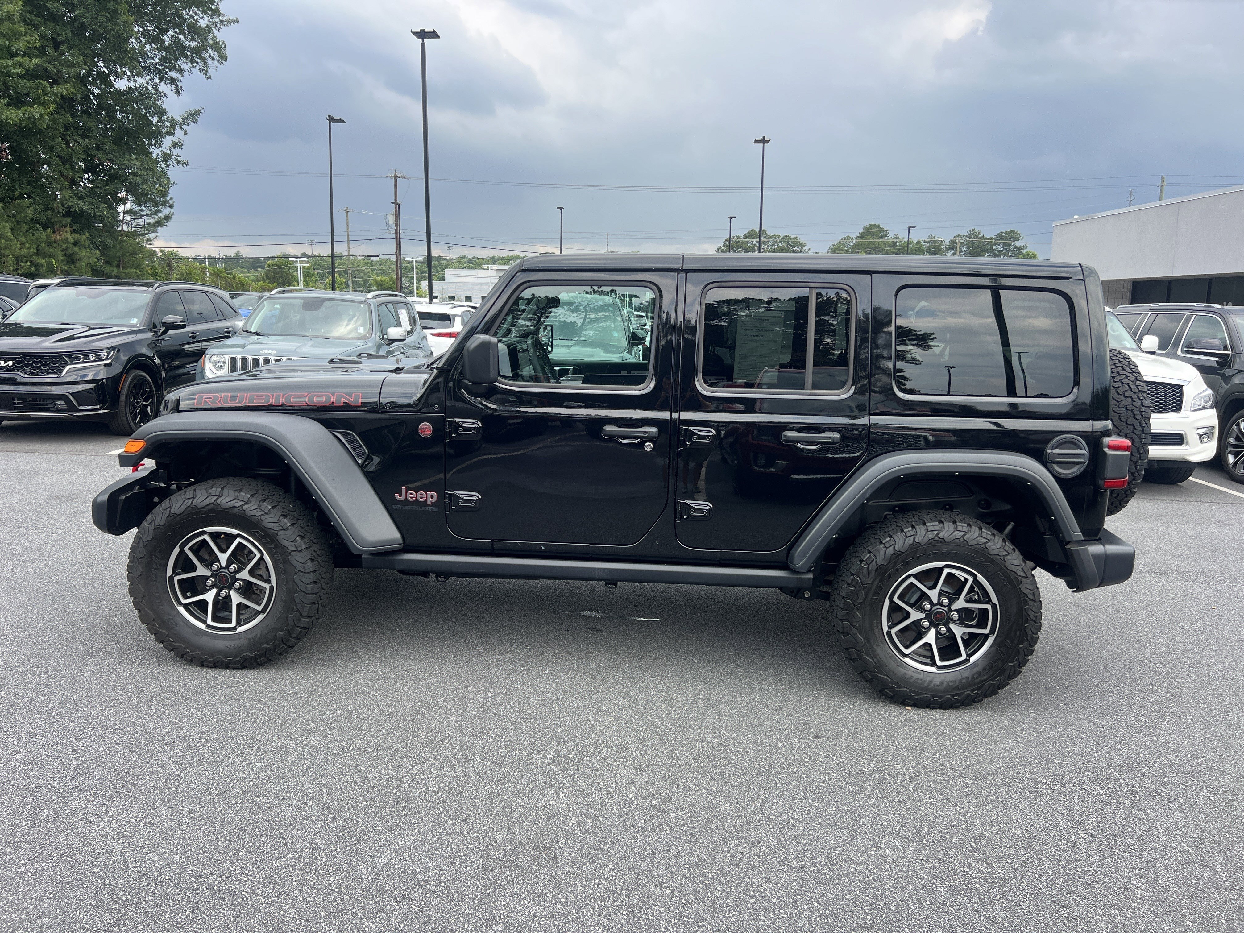 Used 2025 Black Clearcoat Jeep Rubicon image 4