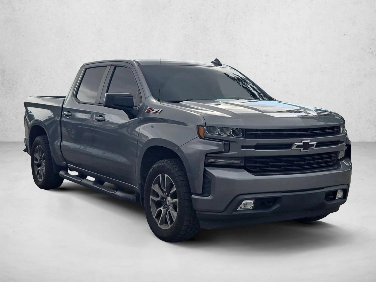 Used 2019 Satin Steel Metallic Chevrolet RST image 3