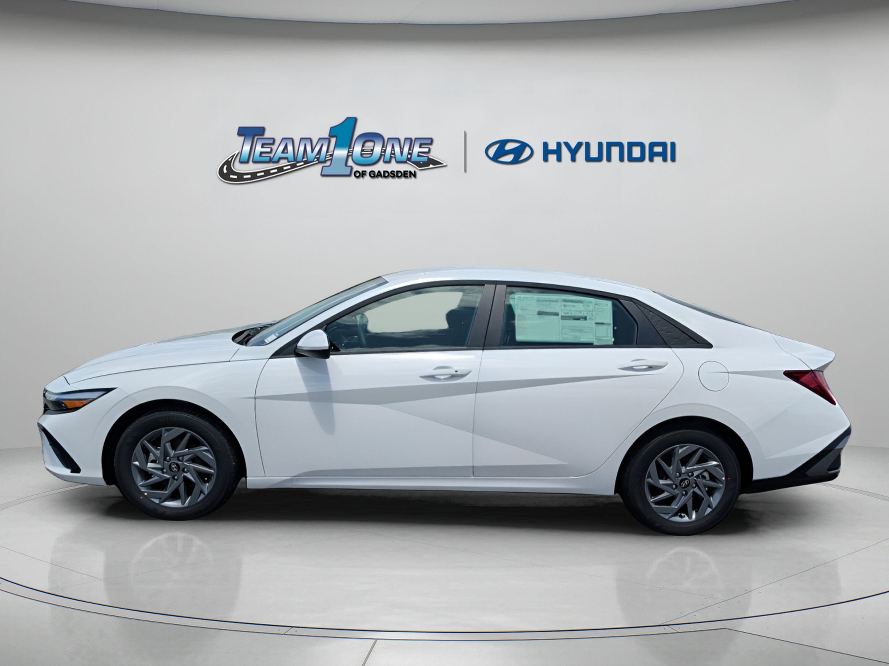 New 2026 Serenity White Hyundai Blue image 5