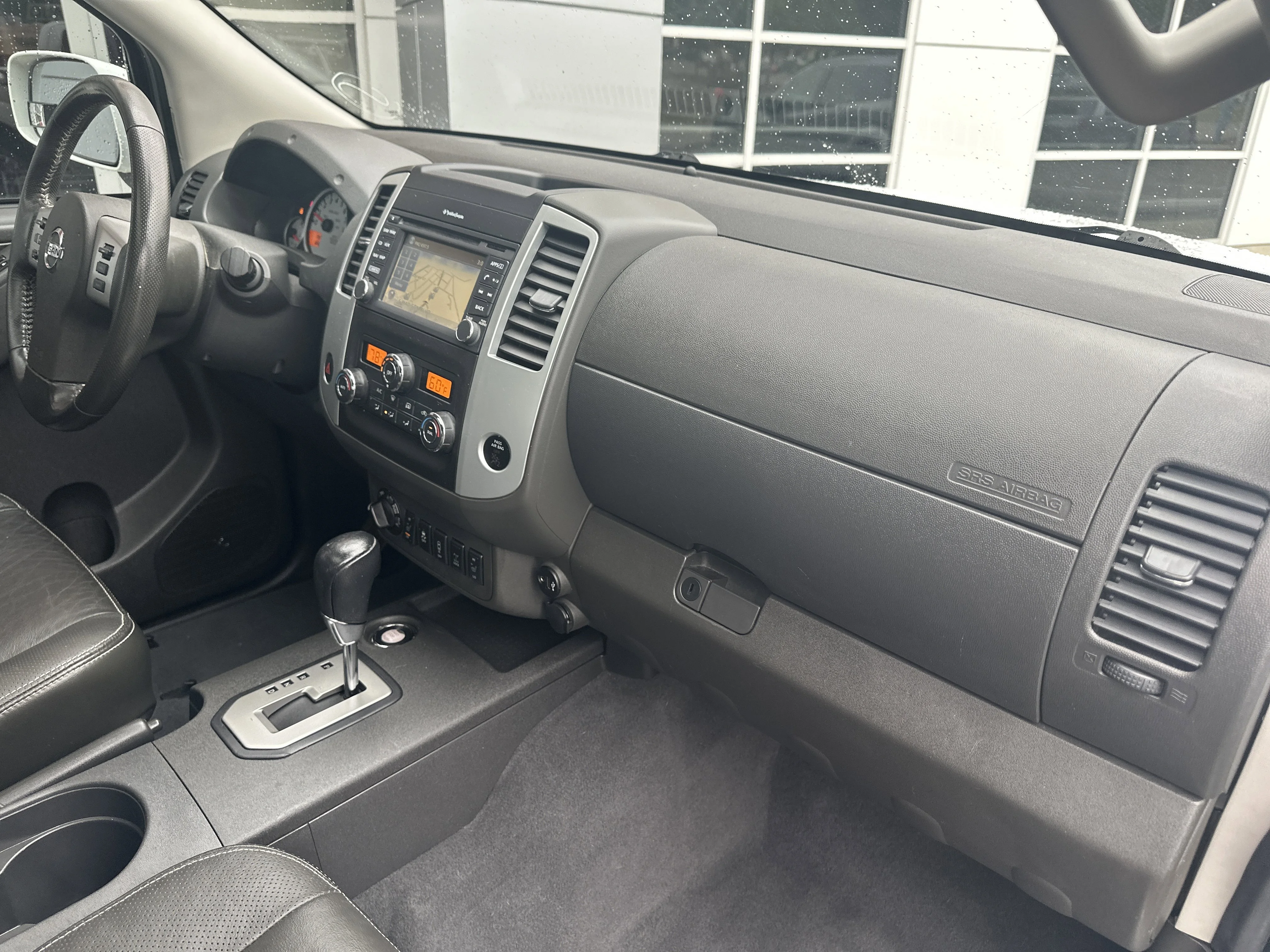 Used 2020 Glacier White Nissan PRO-4X image 31