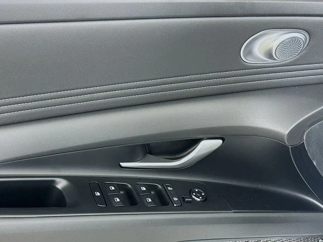 New 2026 Hyundai ELANTRA Limited