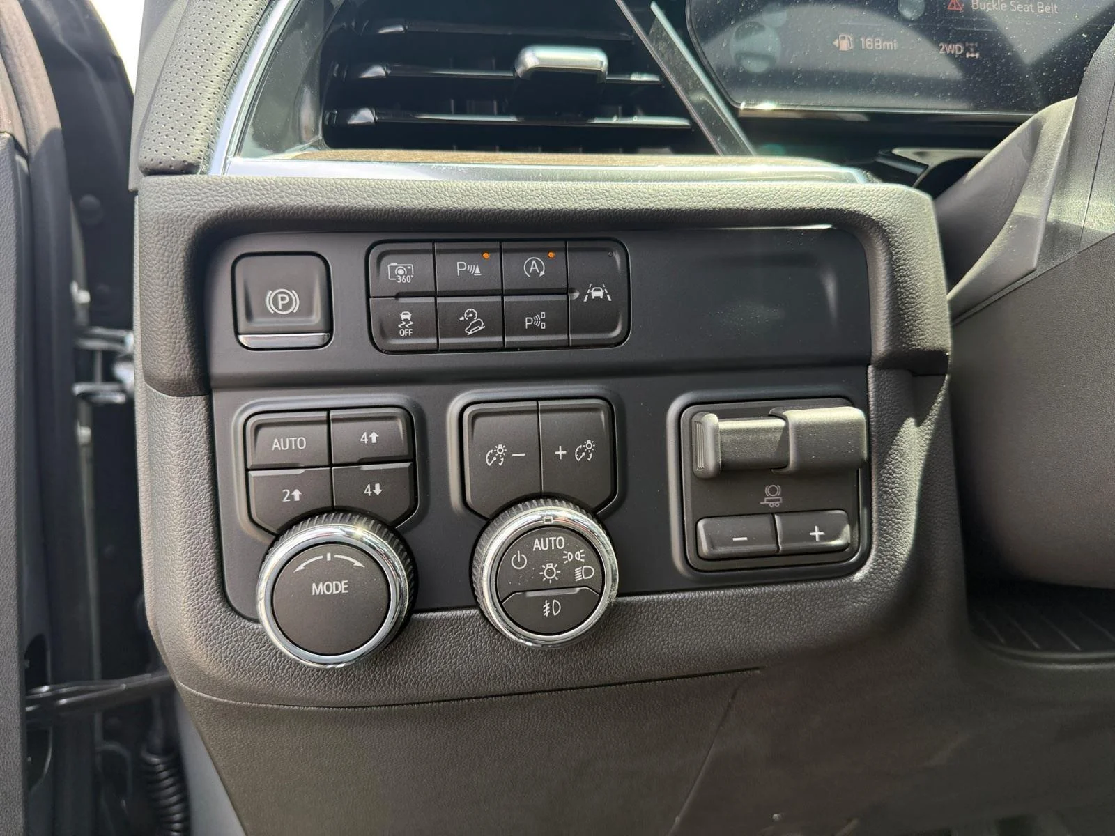 2026 Chevrolet Suburban High Country - Photo 19