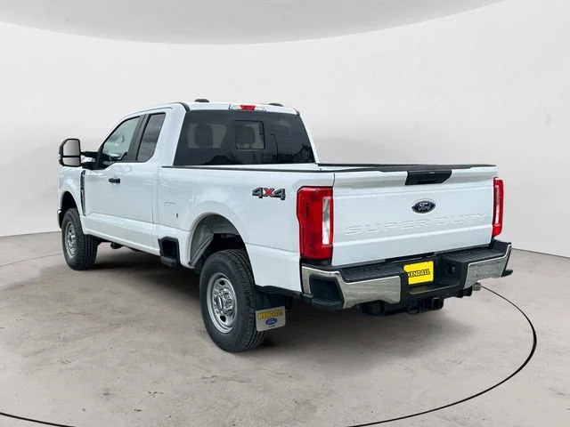 New 2026 Oxford White Ford XL image 3