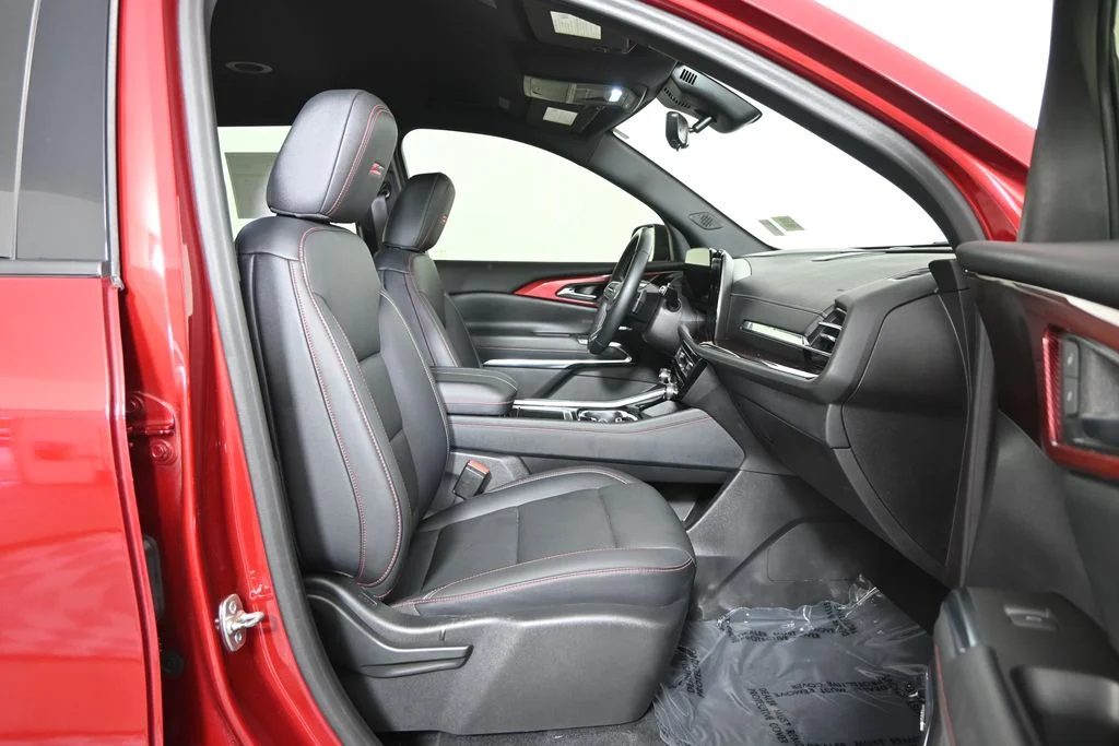 Used 2024 Red Chevrolet Z71 image 13