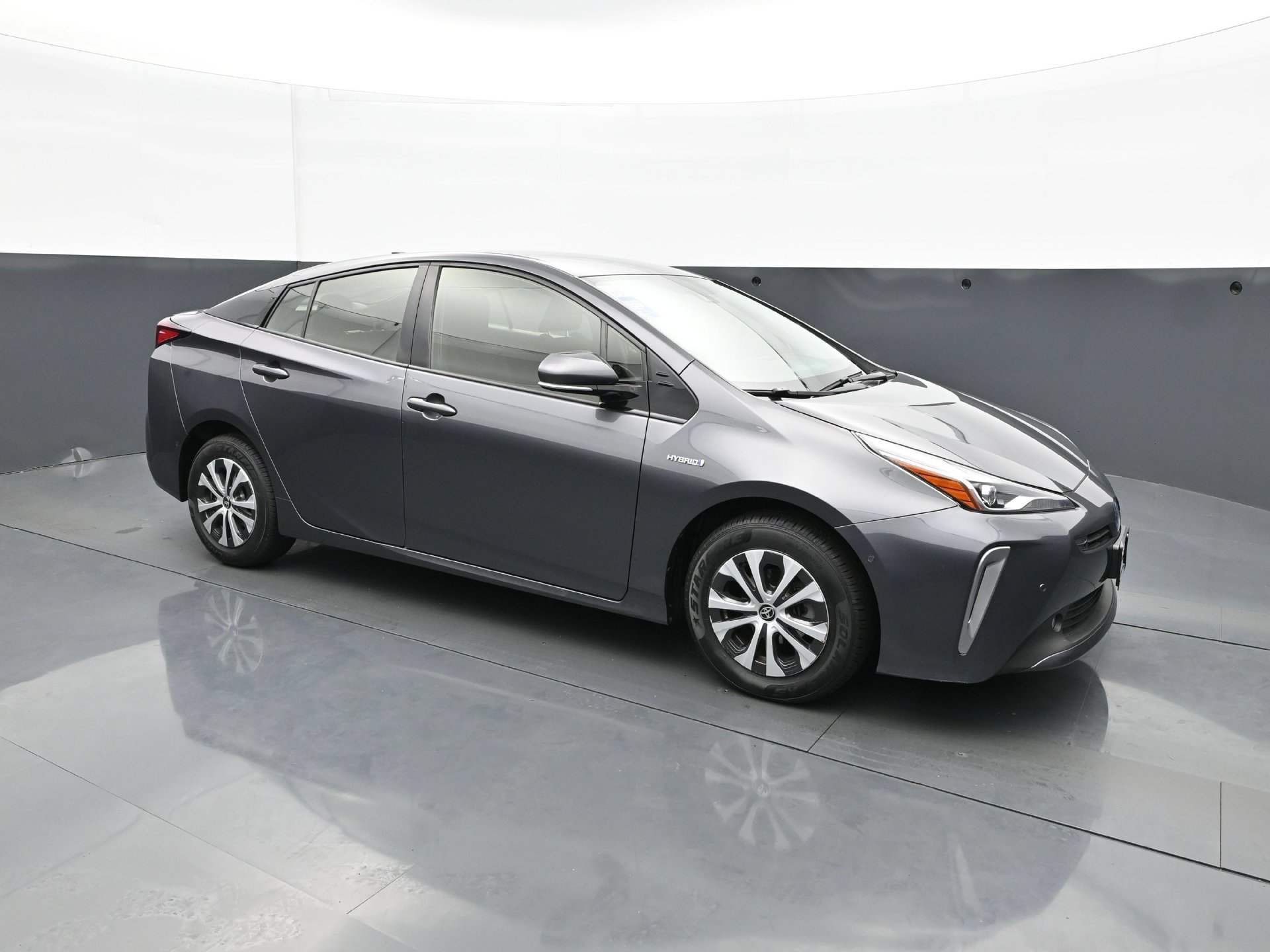 Used 2019 Magnetic Gray Metallic Toyota LE AWD-e image 9