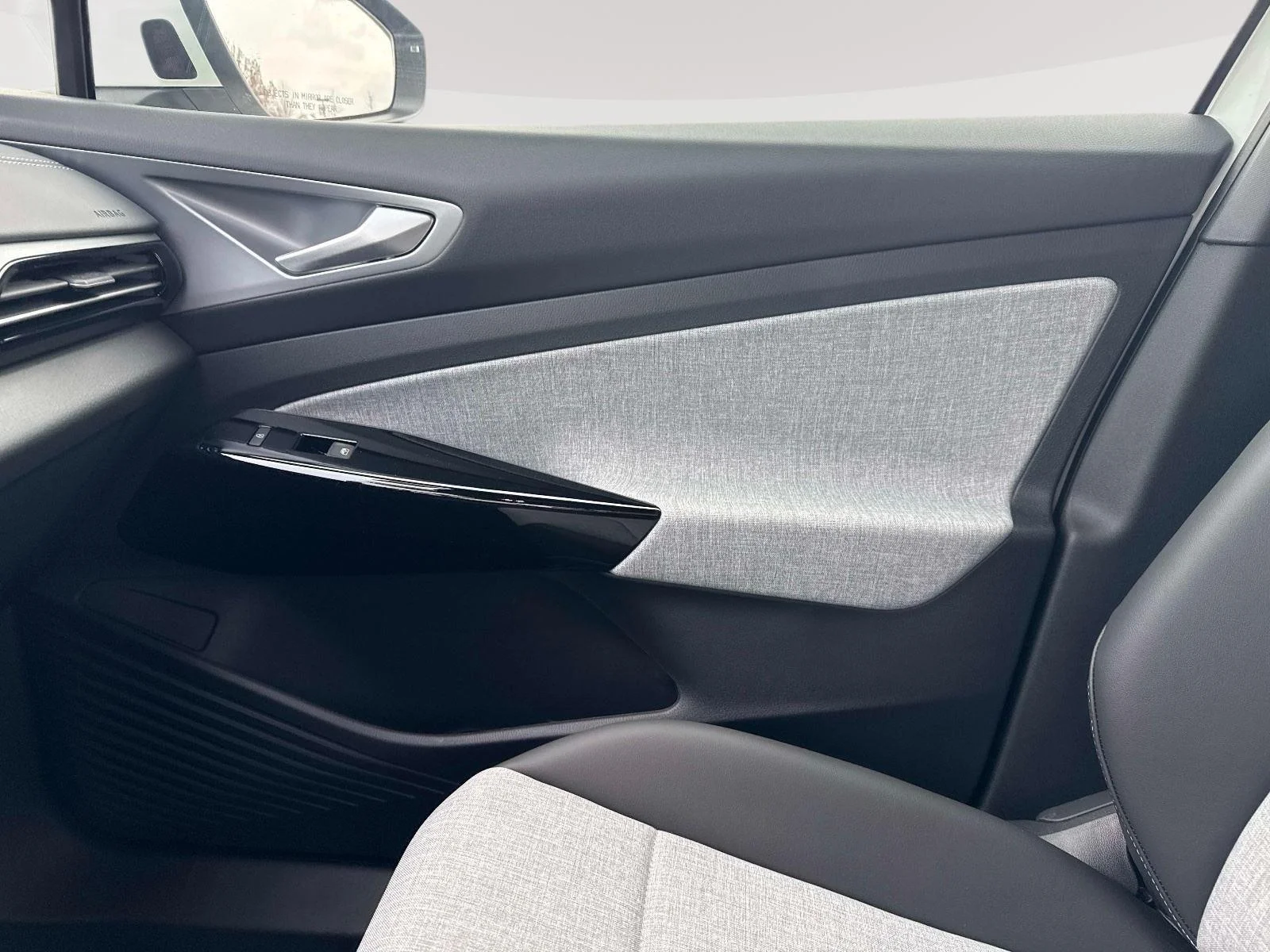 2025 Volkswagen ID.4 PRO - Photo 22