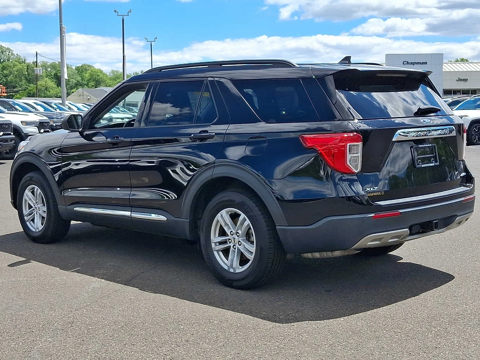 Used 2021 Agate Black Metallic Ford XLT image 4