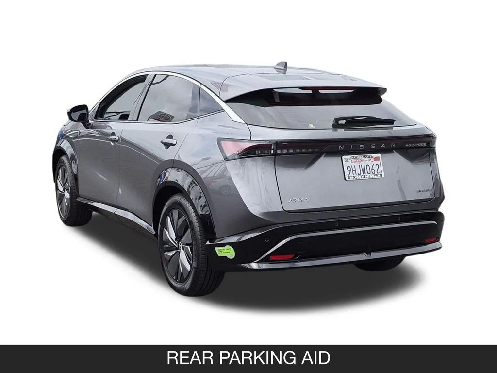 Used 2023 Gray Nissan ENGAGE image 7