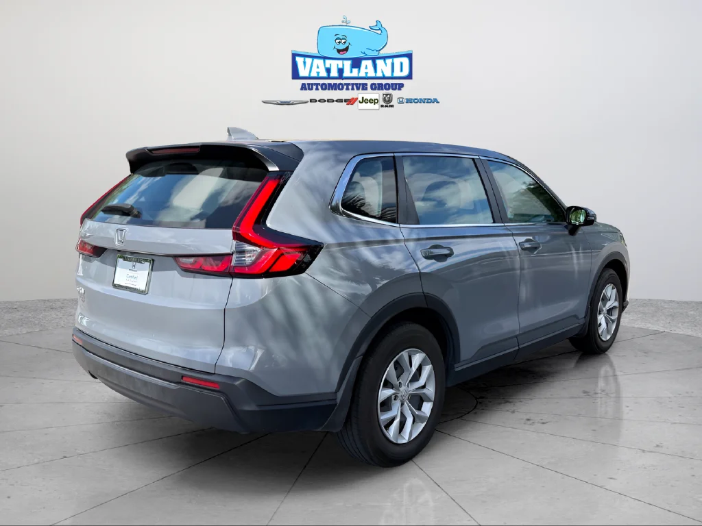 Used 2024 Lunar Silver Metallic Honda LX image 5