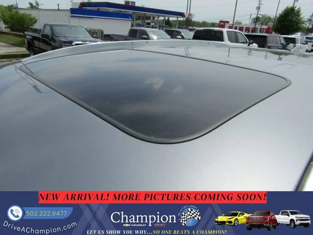 Used 2020 Includes Pitch Dark Night lower exterior accent color.) Buick Essence image 12