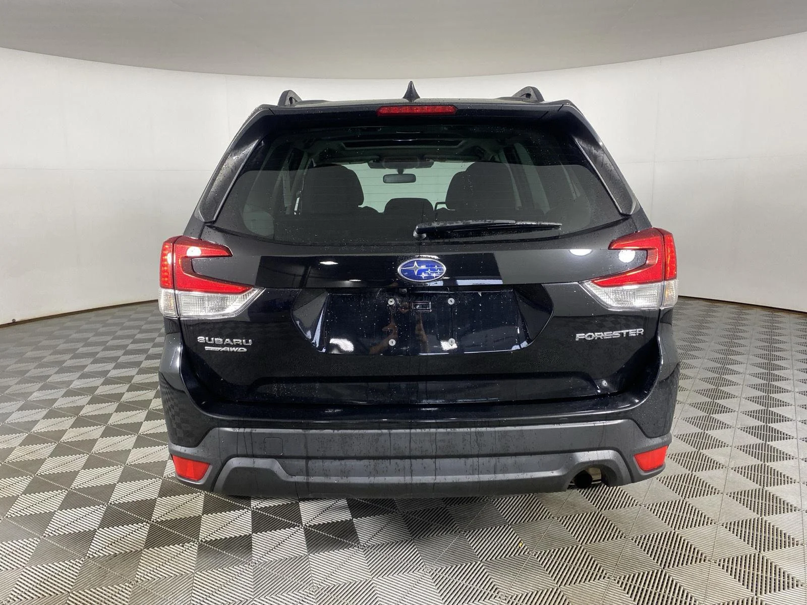 Used 2023  Subaru Premium image 6