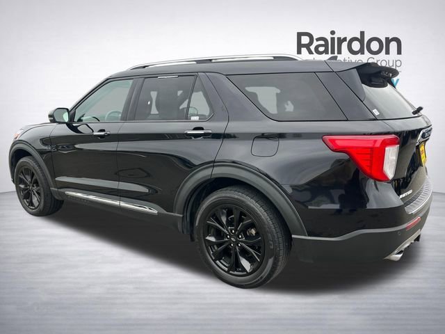 Used 2022 Black Metallic Ford Limited image 5